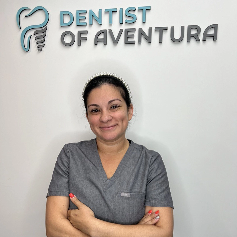 https://dentistofaventura.com/wp-content/uploads/2024/06/Gaby.webp